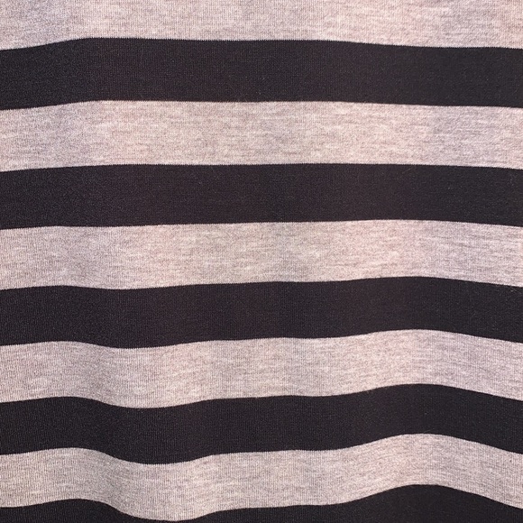 LuLaRoe Irma Tunic- Small - Picture 3 of 3